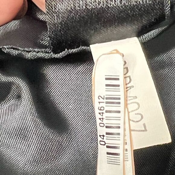 TAHARI Arthur S. Levine Blazer NWOT Black One-Button Size 16 - Picture 8 of 12